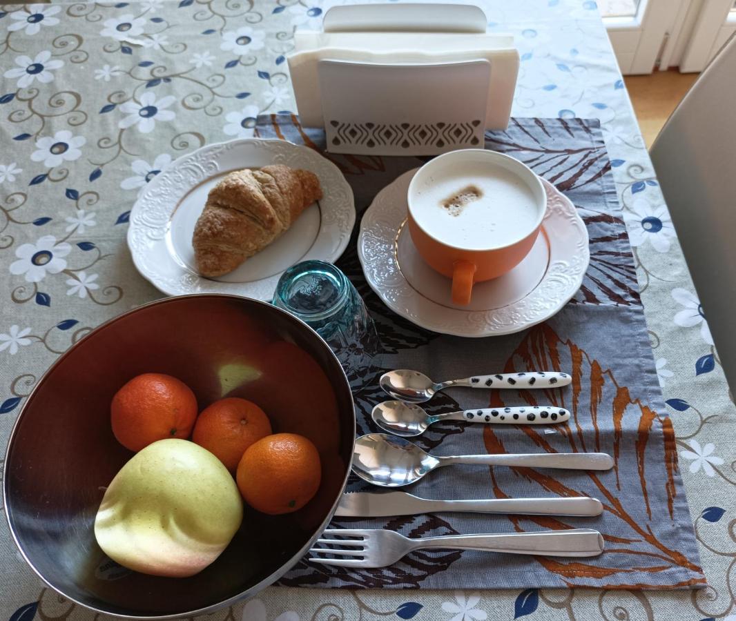 Acomodação com café da manhã  Markone Center