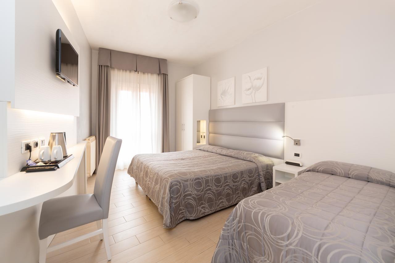 Hotel University Hotel 3*