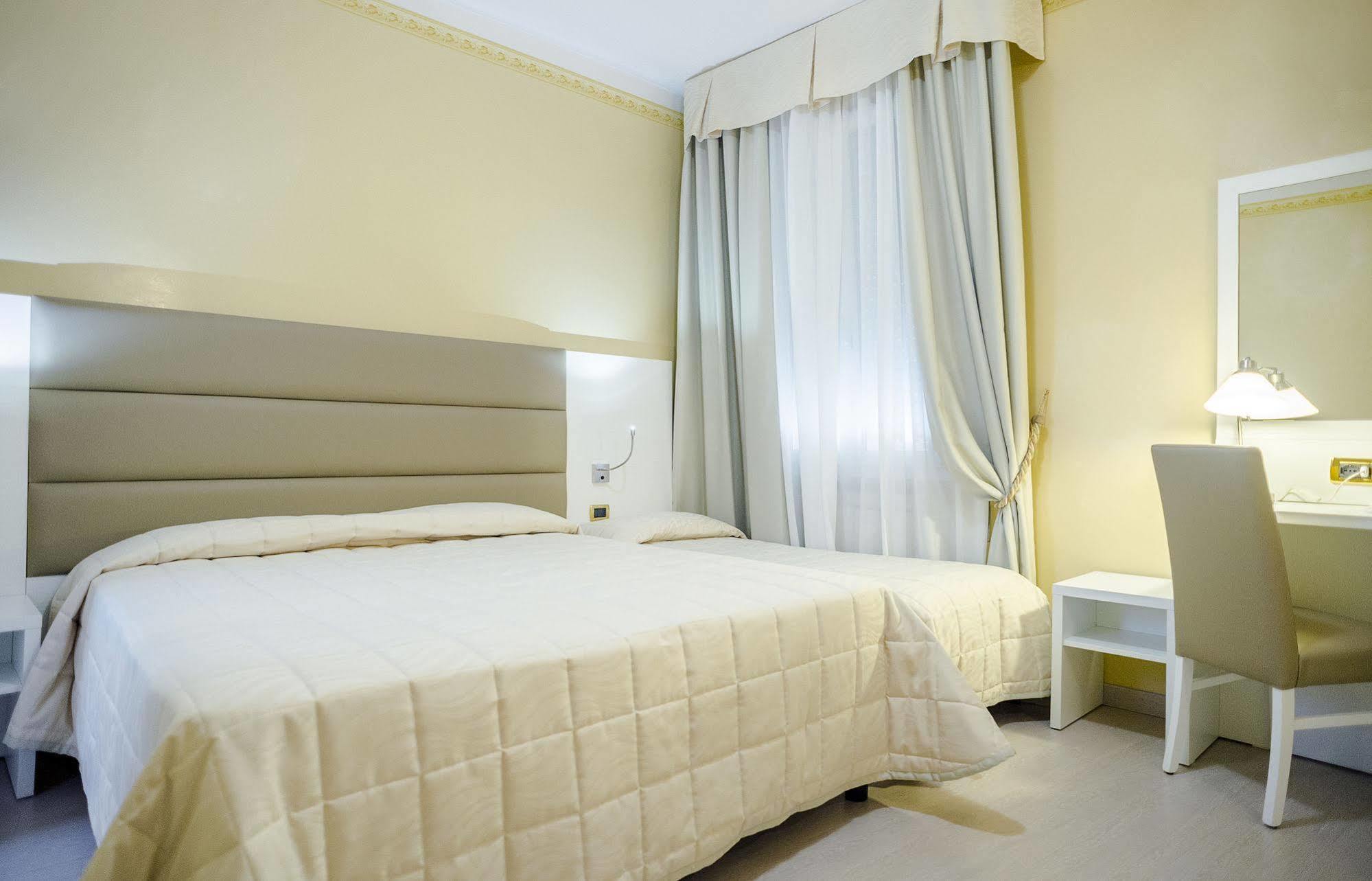 Hotel University Hotel