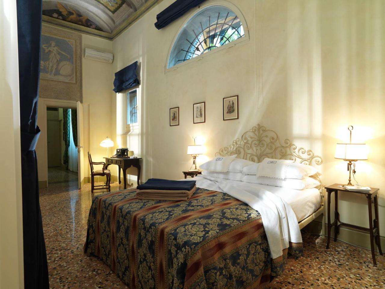 Antica Casa Zucchini Bed & Breakfast Bologna