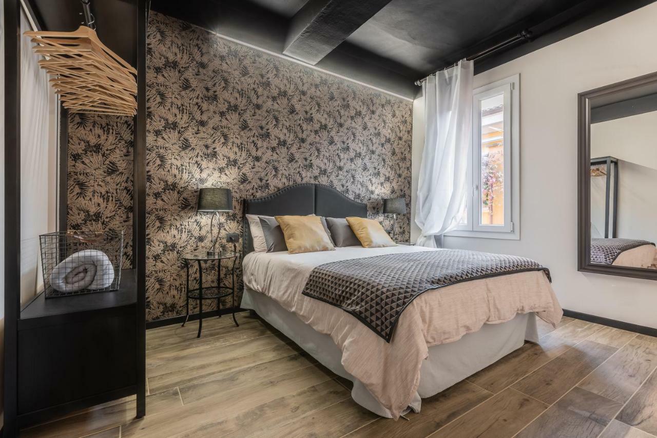 Borgonuovo Apartment *