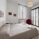 Realkasa Carracci Apartment