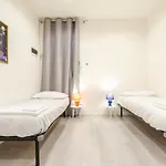 Dimora Santo Stefano: Ampia, Con Giardino Privato