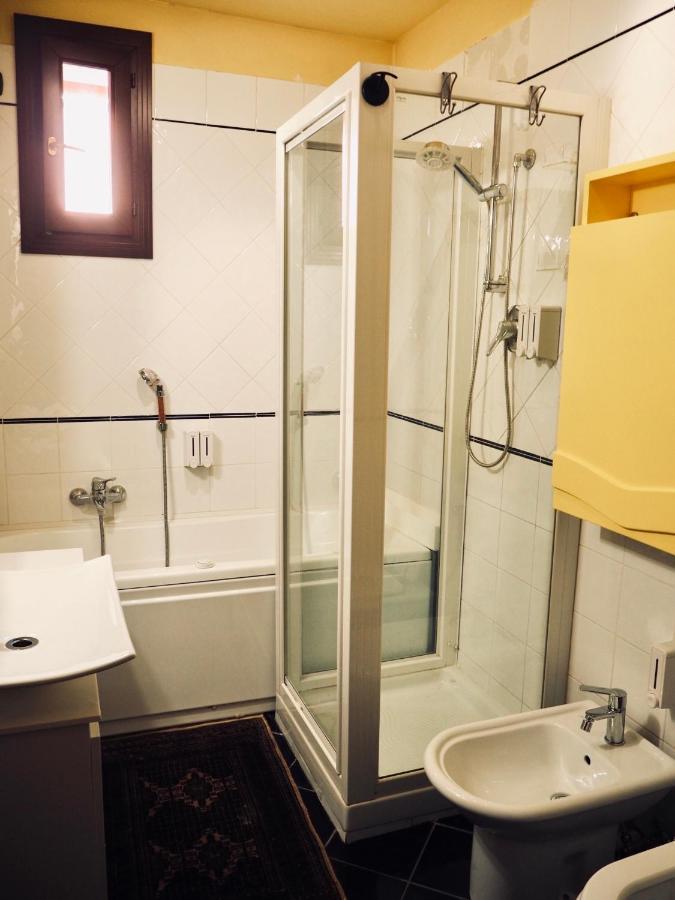Dame 4 Apartment Bologna