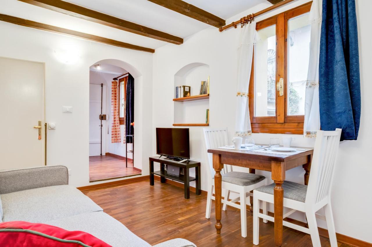 Tra Le Due Torri E Piazza Santo Stefano Lejlighed *