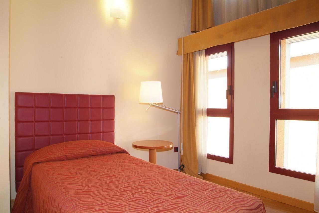 Maxim Hotel Bolonia