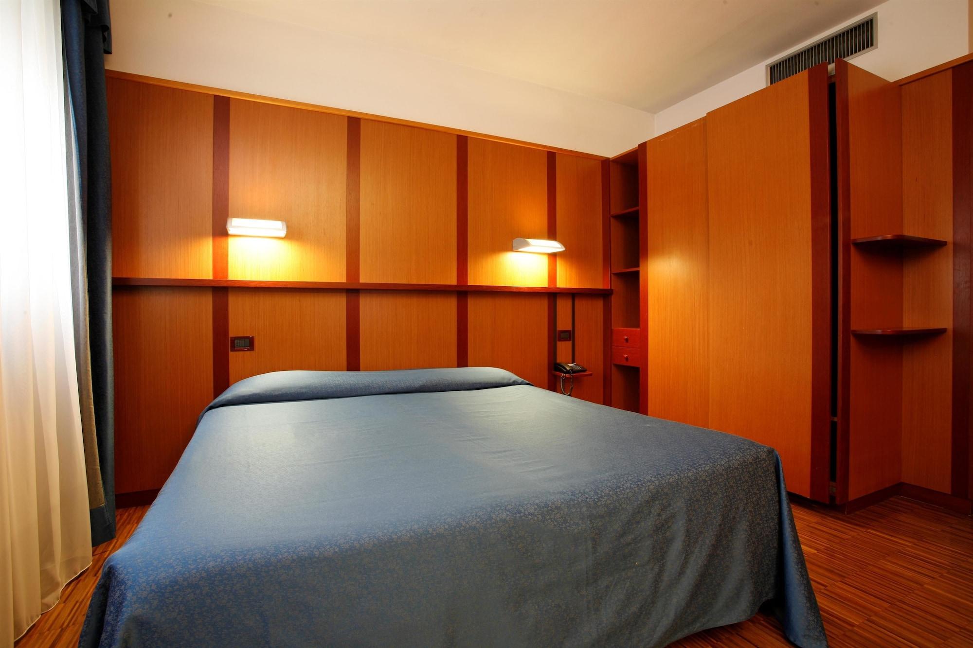 Bleis Hotel 4*