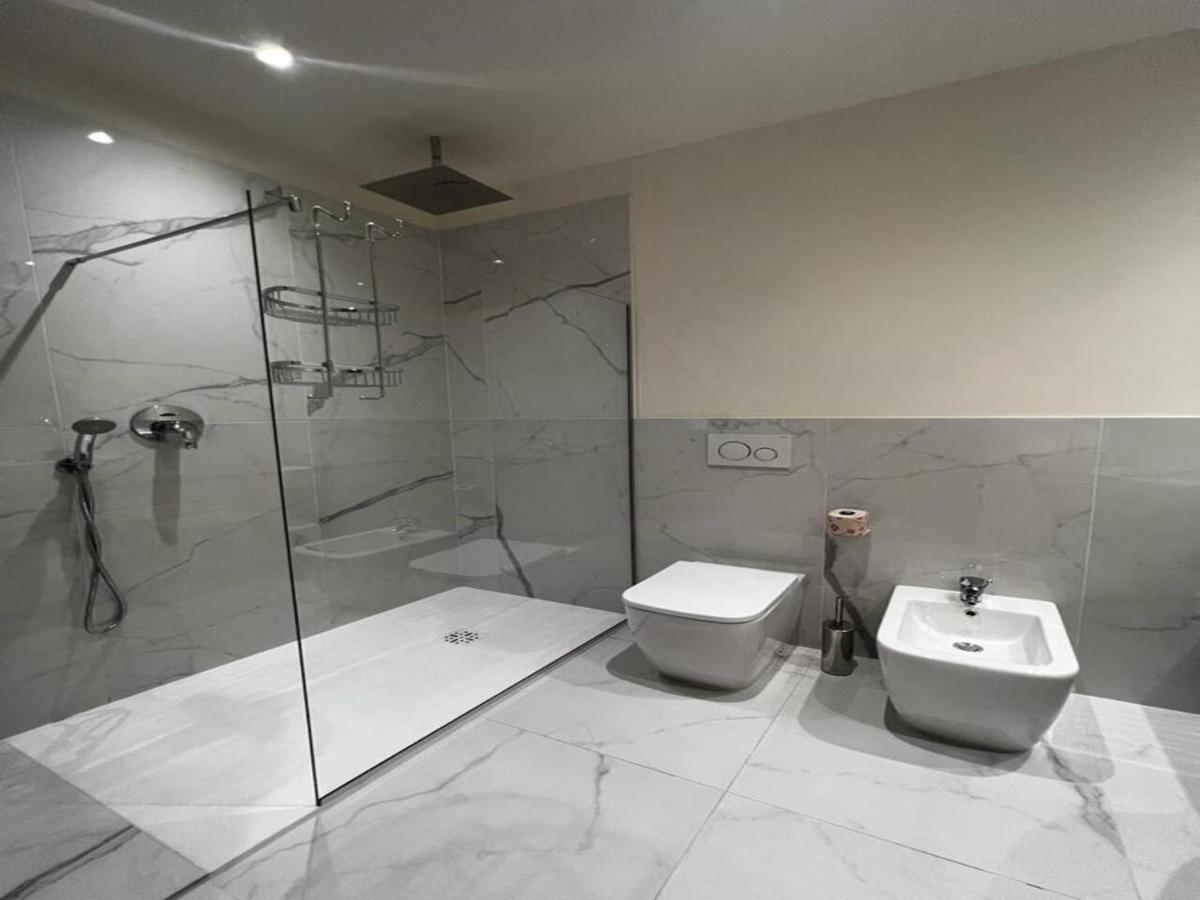 Savoia 4*