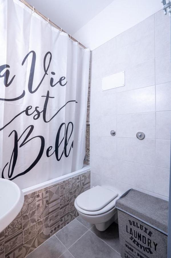 Maneki Artieri Appartement *