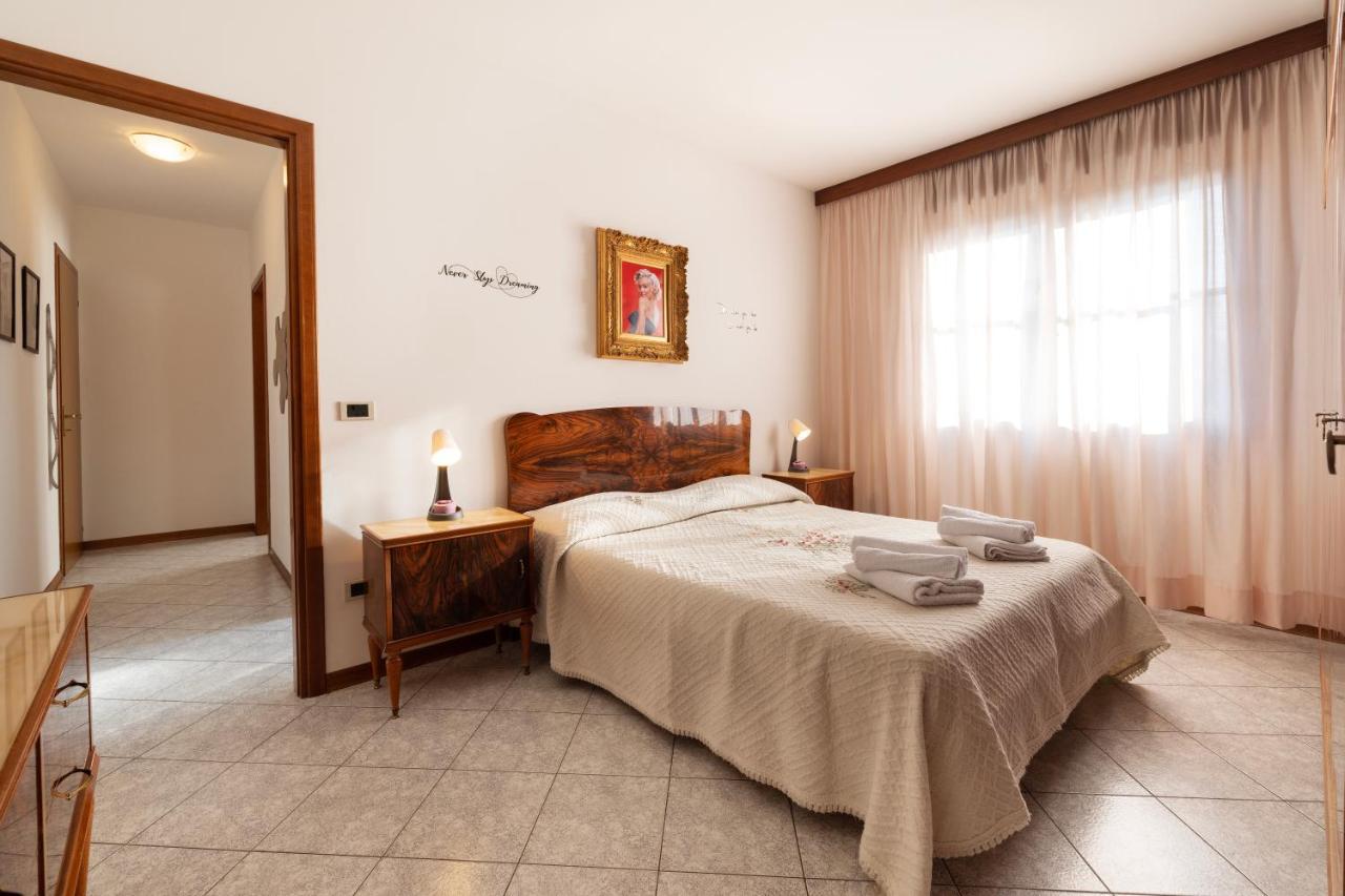 We - House Of Stars - Appartamento Bologna