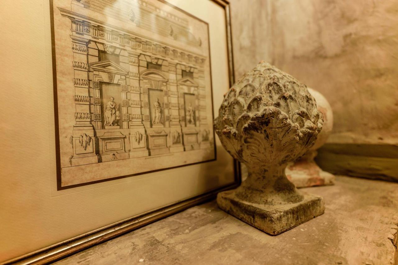 Gallery * Bologna