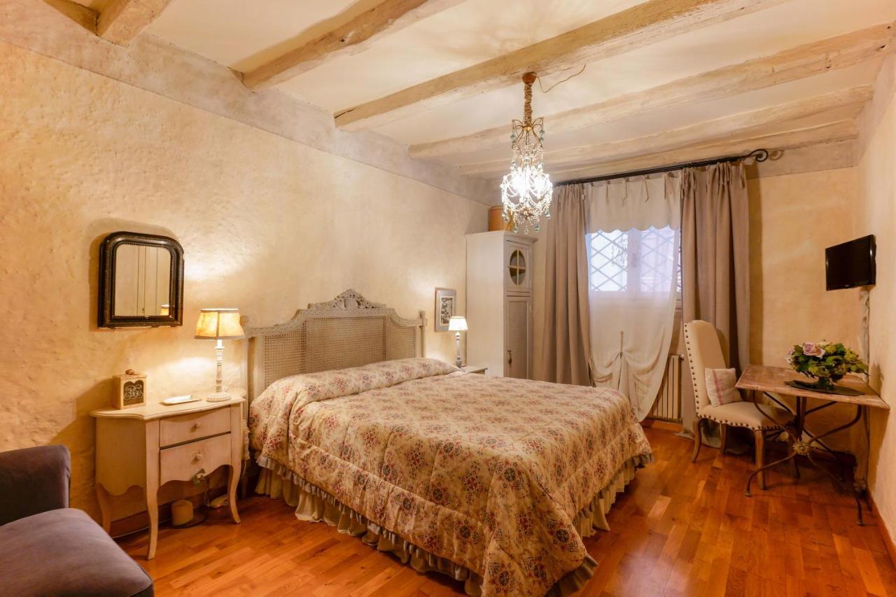 Gallery * Bologna