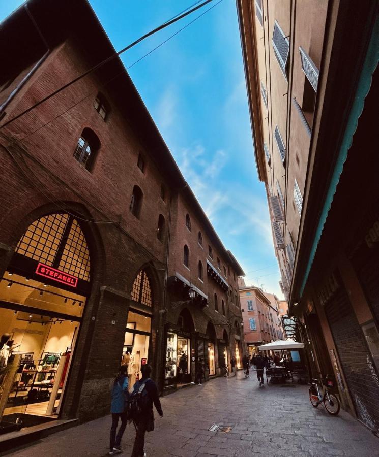 Lovely 2 Bedroom Nearby Piazza Maggiore Bolonha