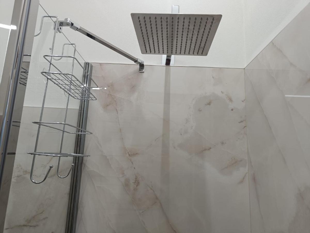Appartement La Casa Di Luca/fiera E Stazione/aria Condizionata Bologna