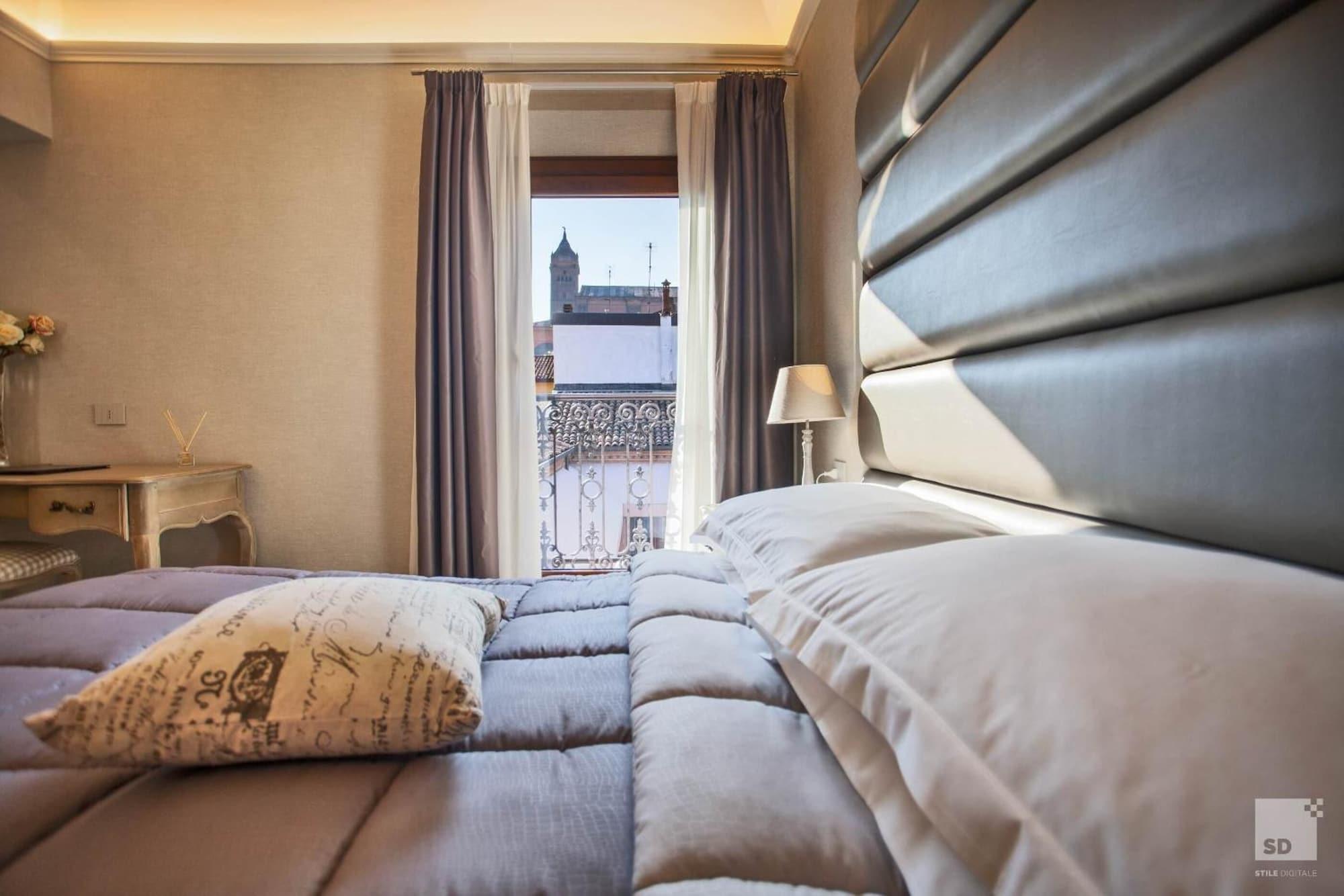 Cavour 3* Bologne
