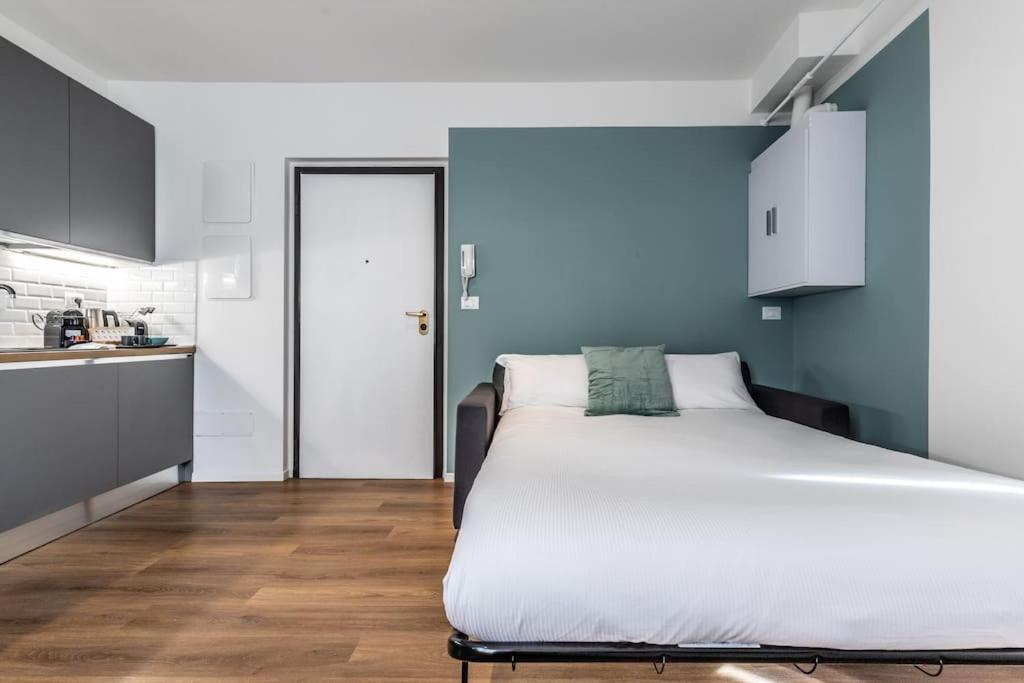 Moline Home, In The Center Appartement