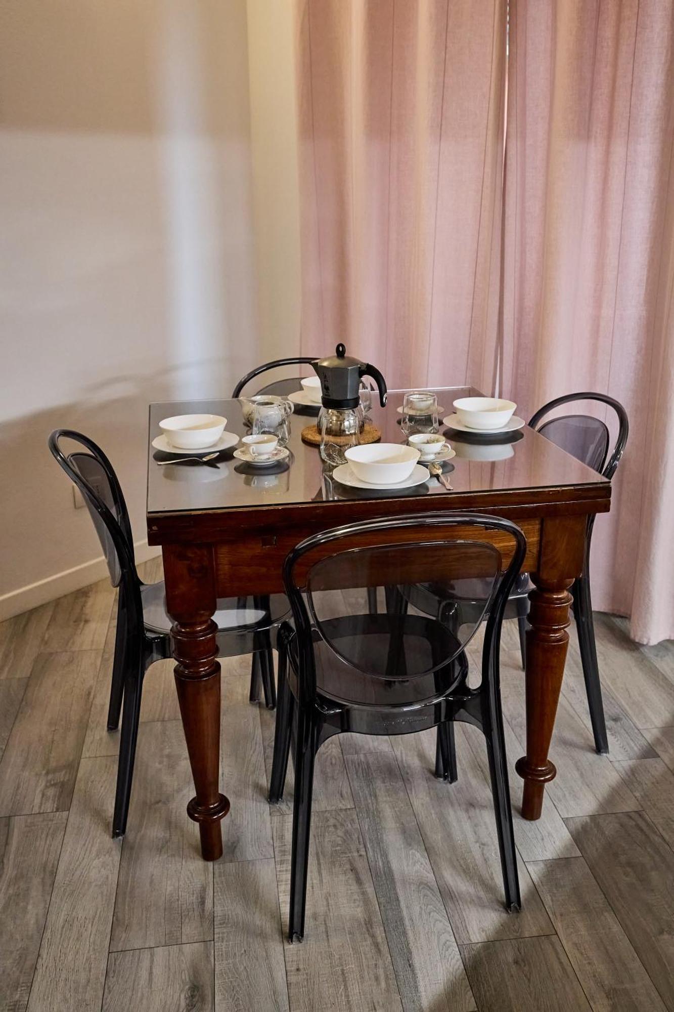 Apartment La Torre Lunga -smart Working- 150 M Dalle-from Due Torri-two Towers