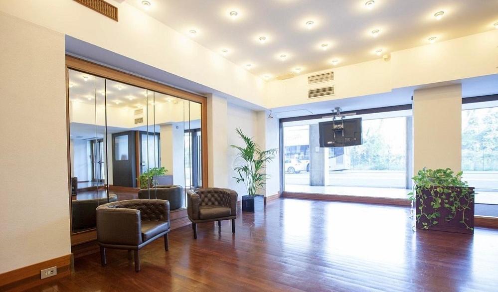 Grand Elite Hotel