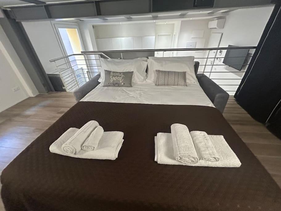 Ariosti 3 - Piazza Maggiore Apartamento