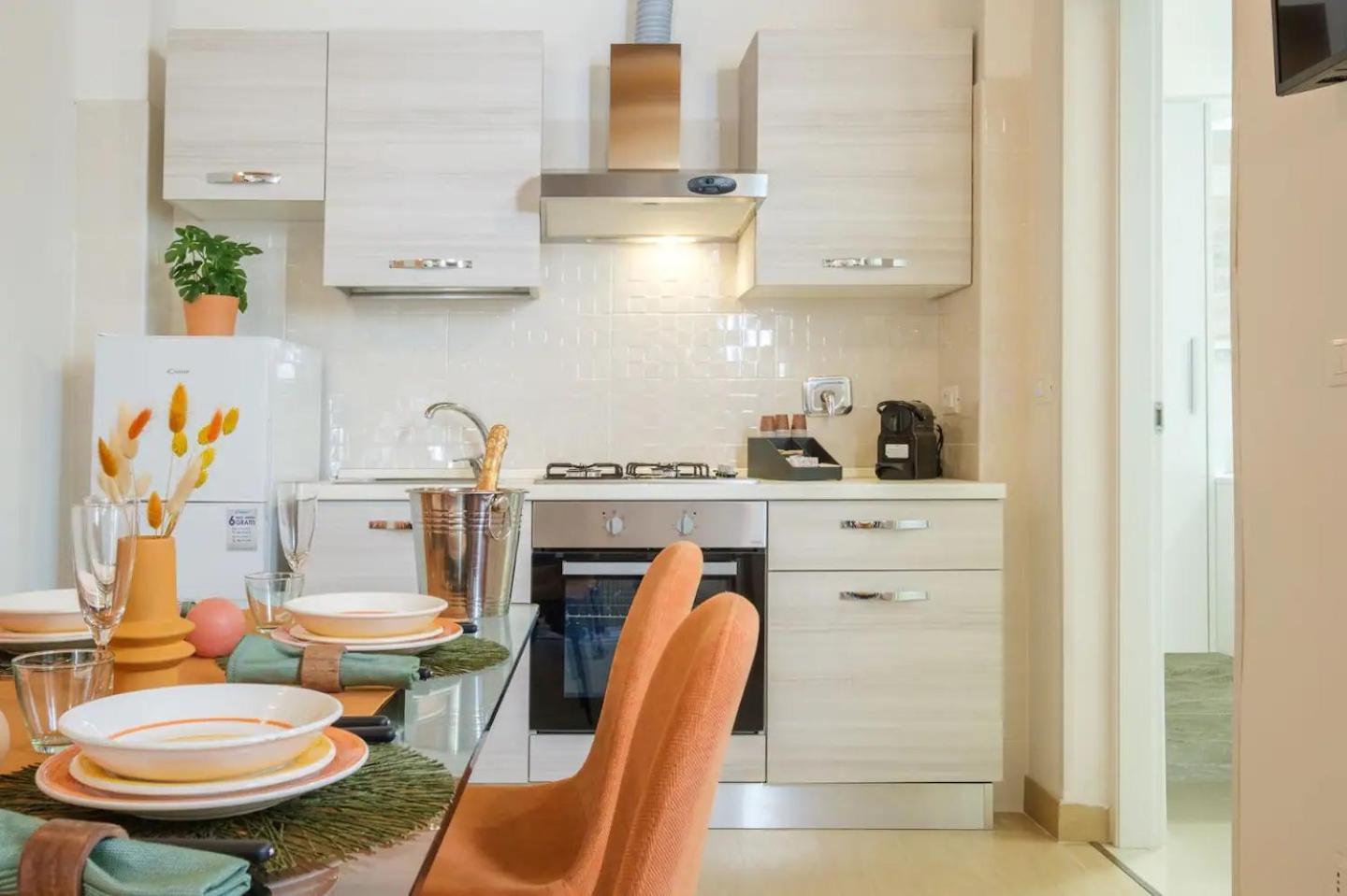 Charming Vintage By Piazza Maggiore With Garden Bolonia