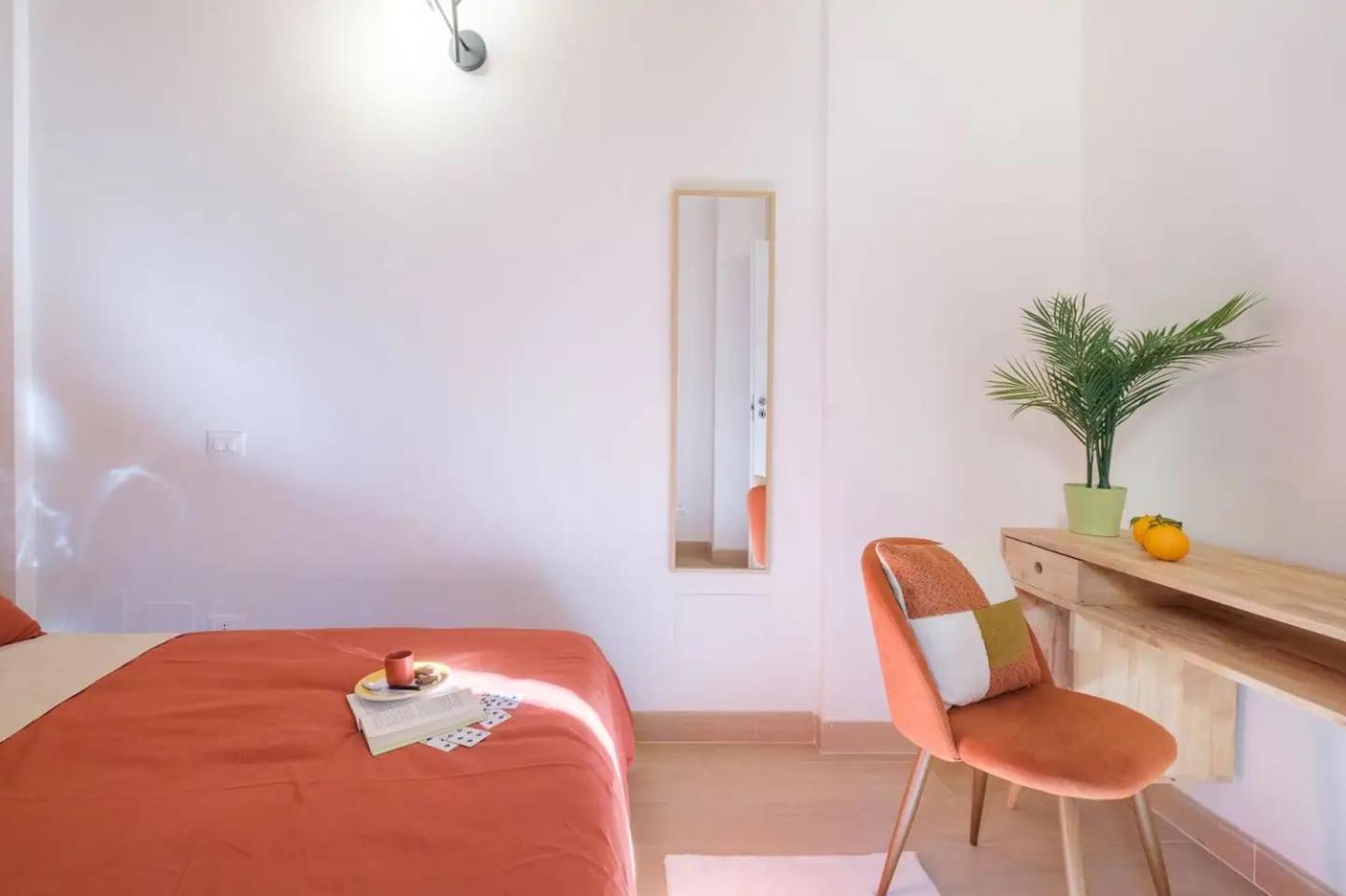Charming Vintage By Piazza Maggiore With Garden Bolonia