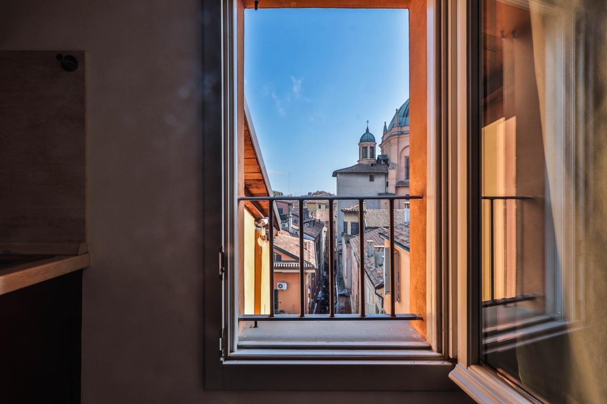 New - Immobo Haurelia - Asinelli Tower View