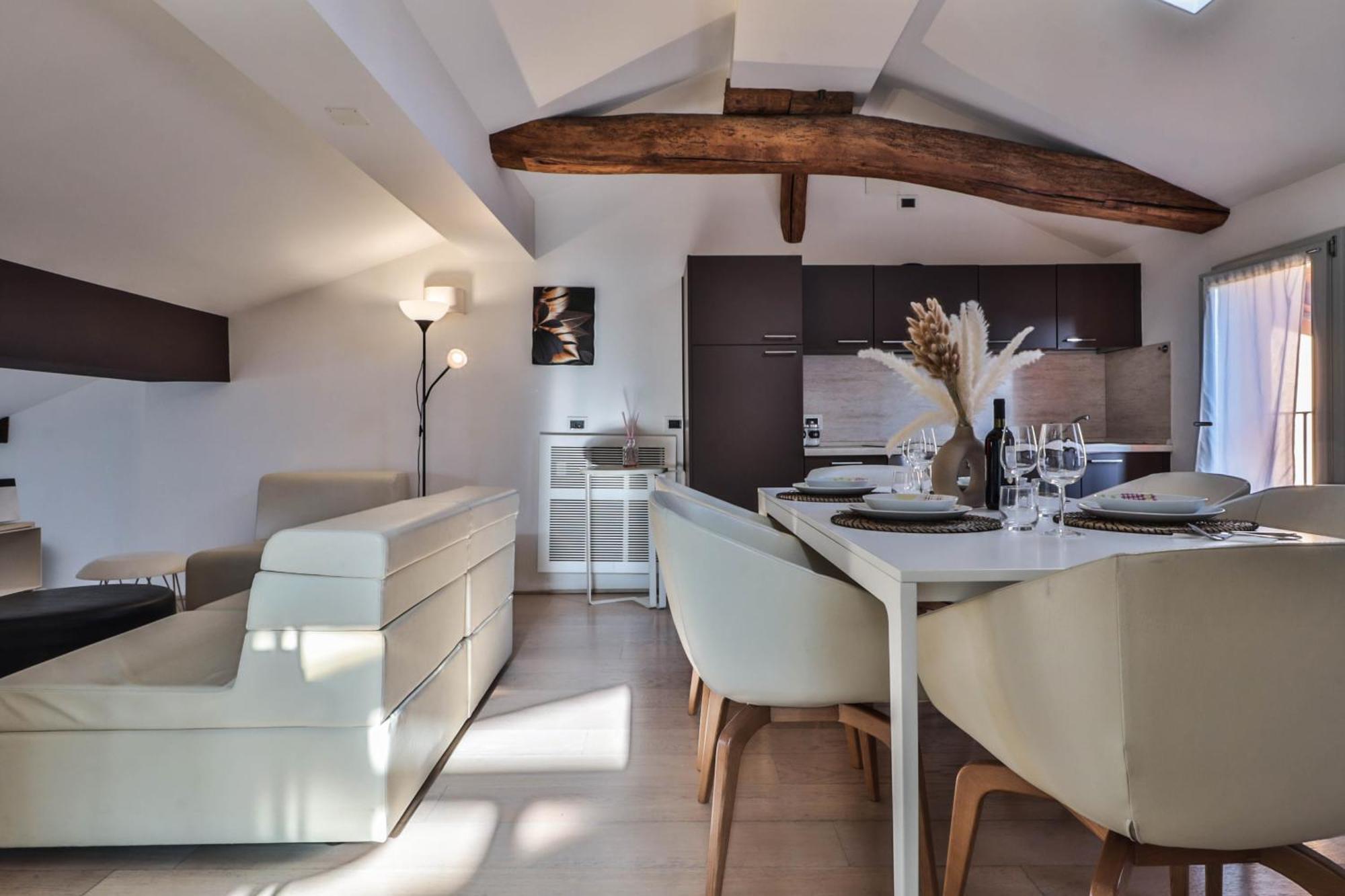 Apartment New - Immobo Haurelia - Asinelli Tower View *