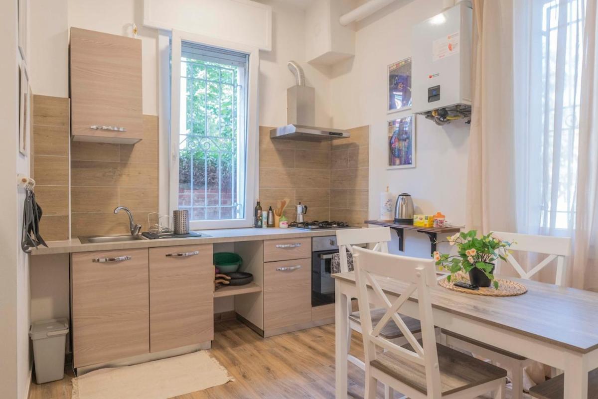 Appartamento A 10 Min Da Sant'orsola - Interno 4 Con Design E Comfort