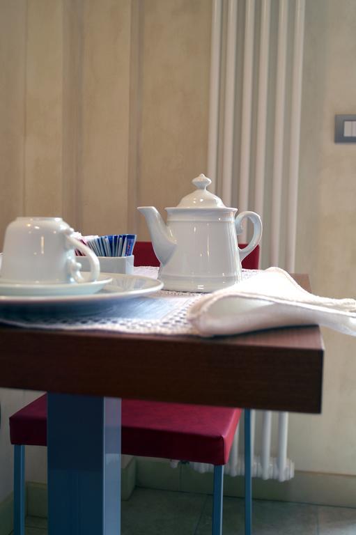 Palazzo Trevi Charming House Bed & Breakfast