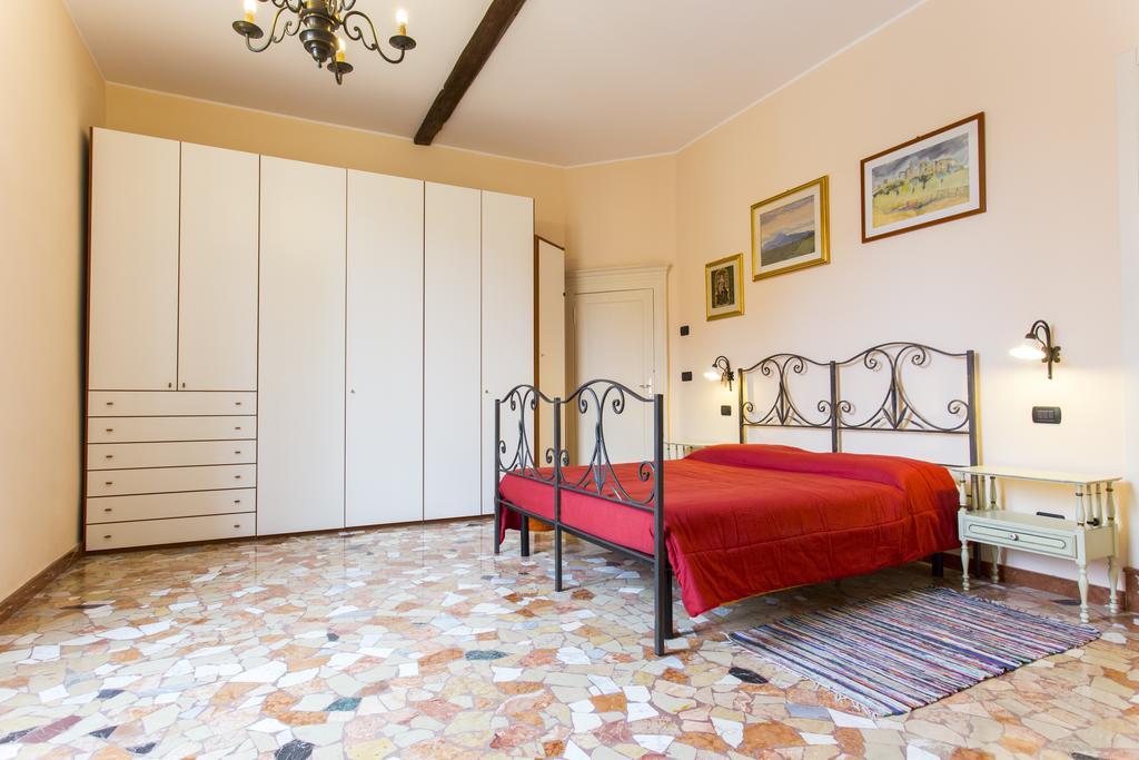 Appartamento Petroni 38 By *