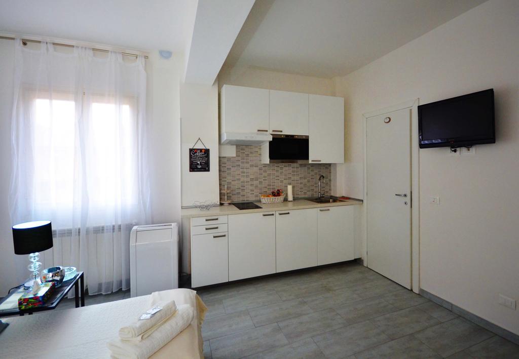 4-Tourist House Bologna-Studio - Self Check-In Apartamento *