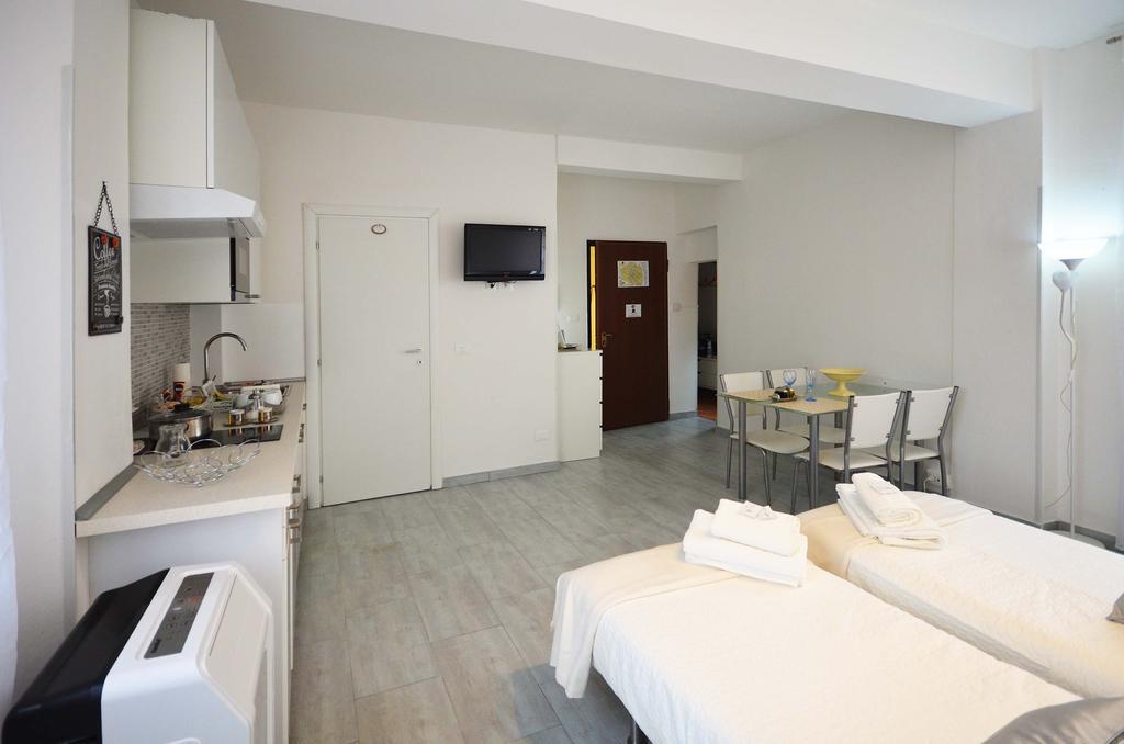 4-Tourist House Bologna-Studio - Self Check-In Apartamento *