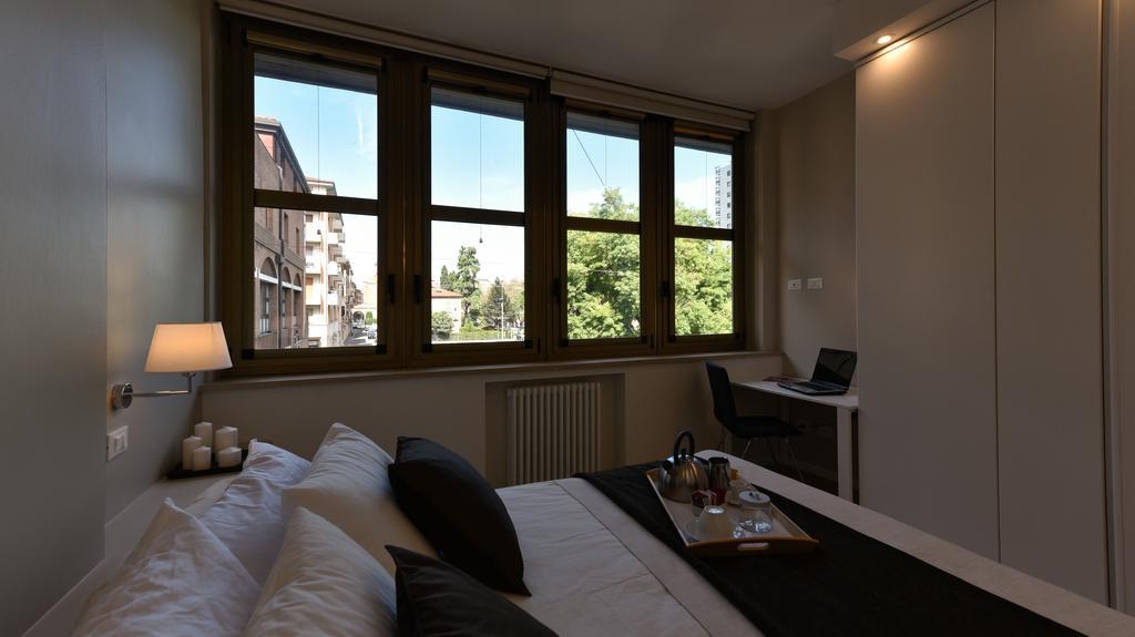 Apartment Dreams *