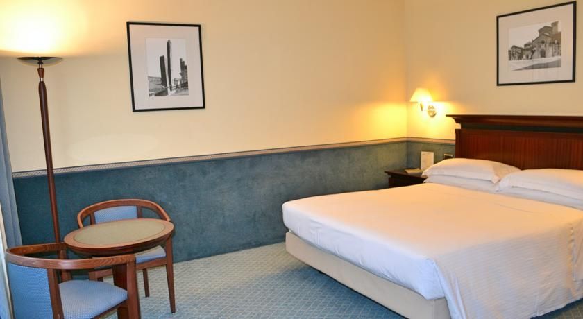 Starhotels Excelsior Hotel 4*