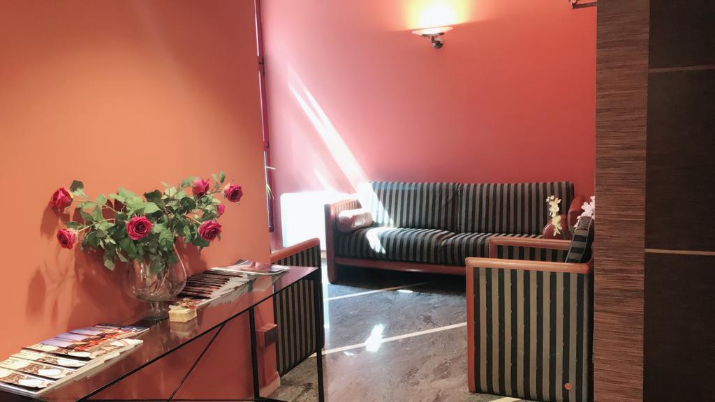 Maxim Hotel Bolonia
