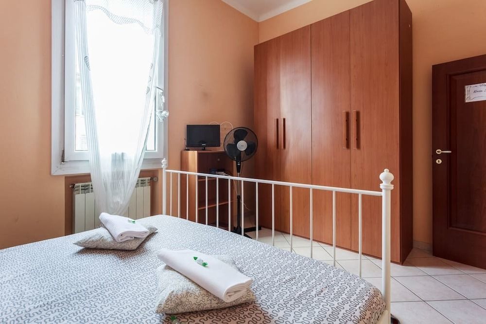 Stazione Centrale Bed and breakfast Bolonia