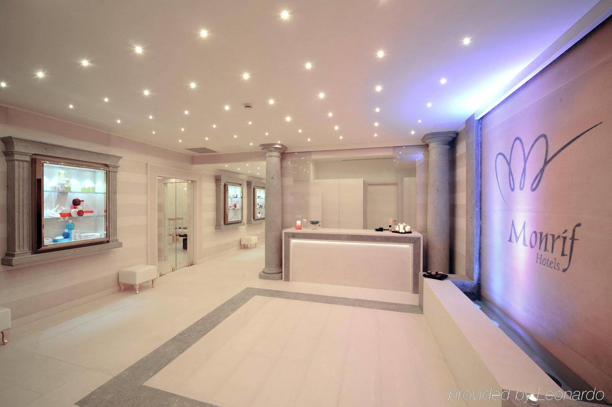 Royal Carlton Hotel 4*