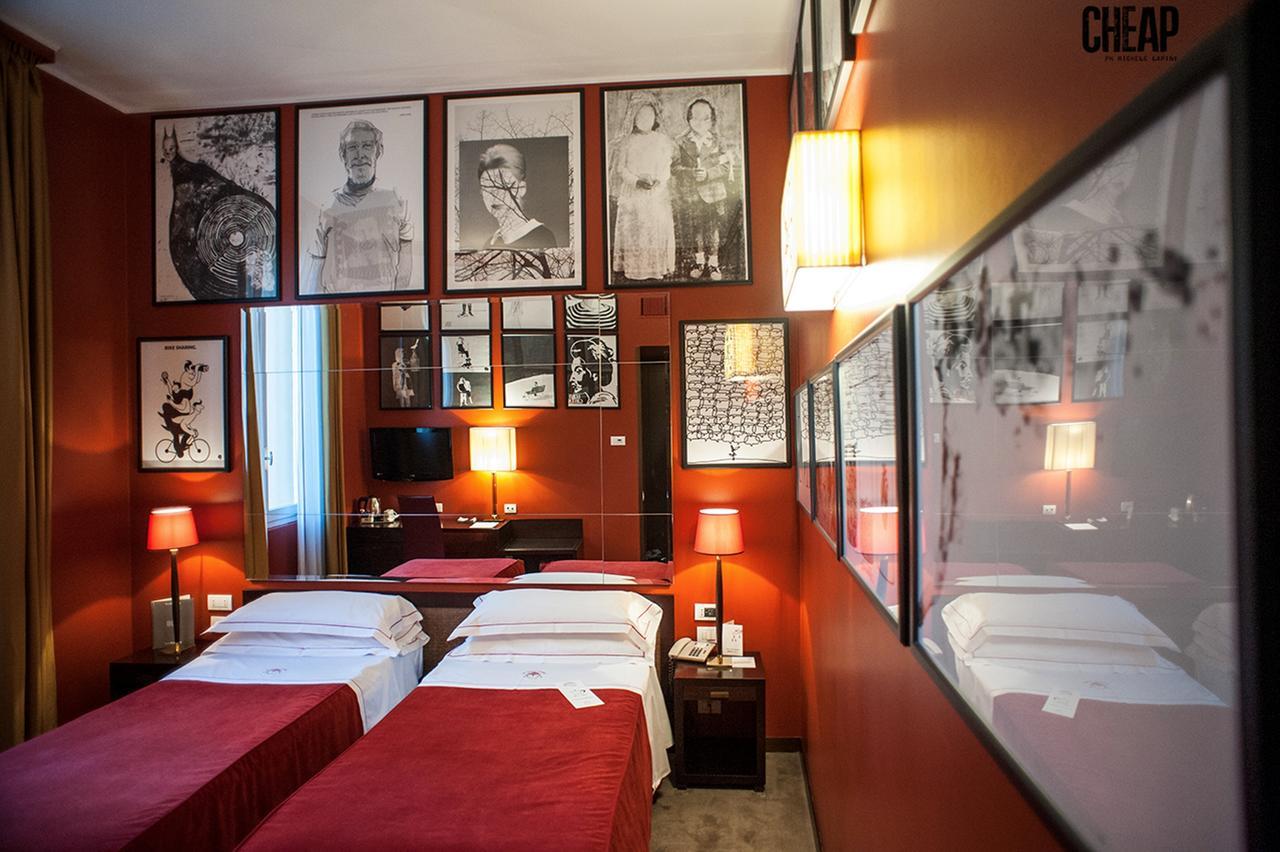Phi Hotel