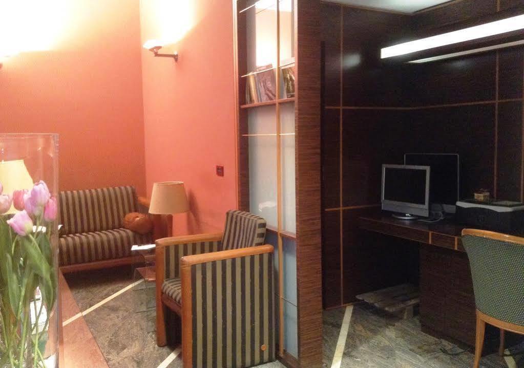 Maxim Hotel Bolonia