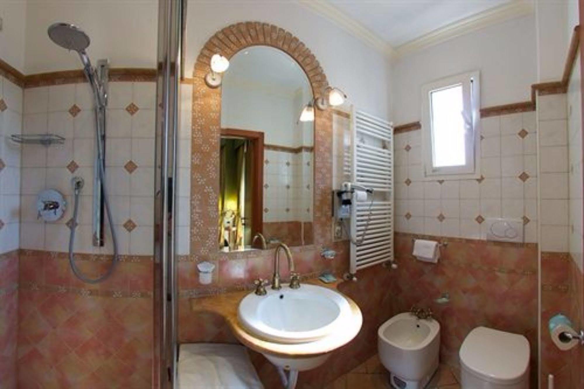 Pedrini Hotel