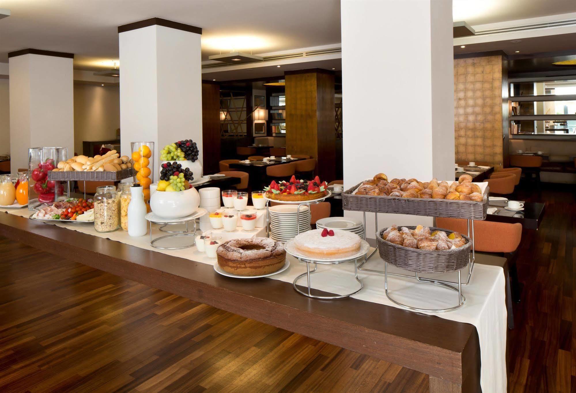 Hotel Starhotels Excelsior Bolonha