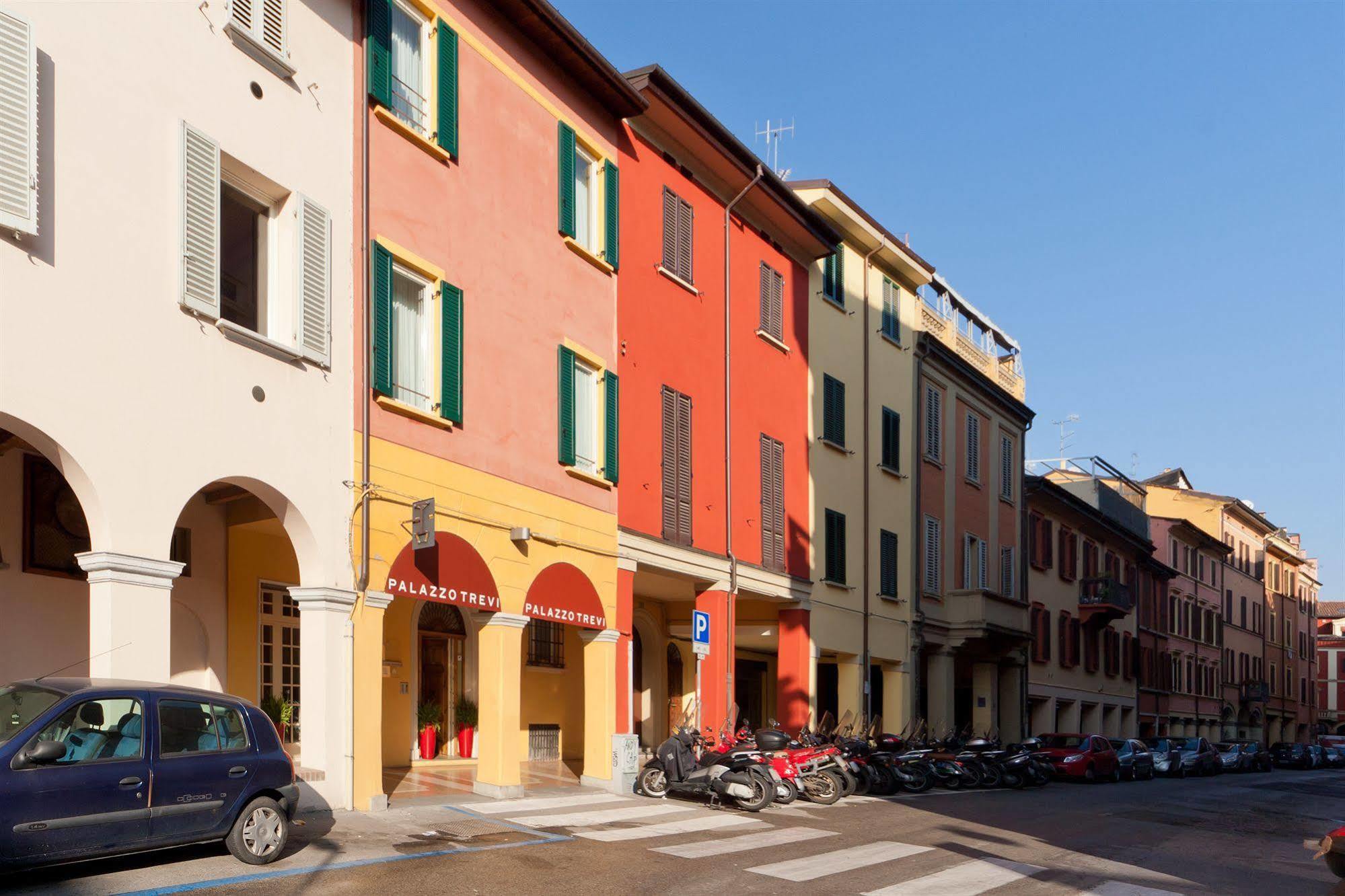 Palazzo Trevi Charming House Bed & Breakfast Bologna