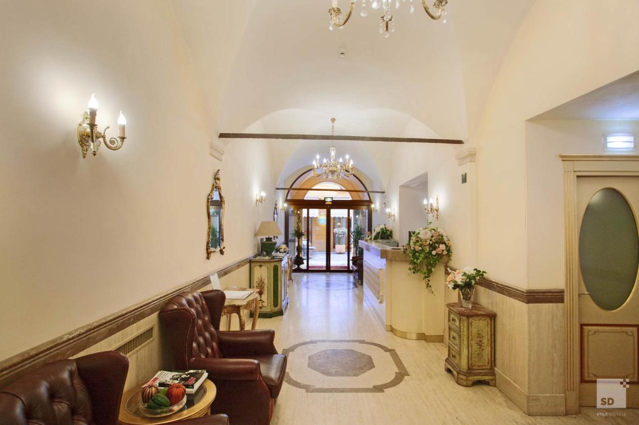 Cavour Hotel
