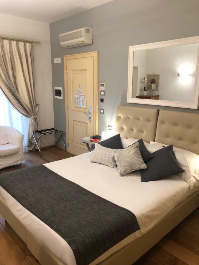 Palazzo Trevi Charming House 3*