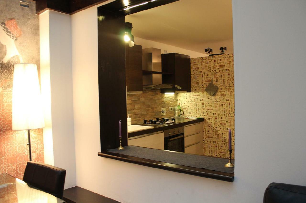 Interno 1 * Bolonia