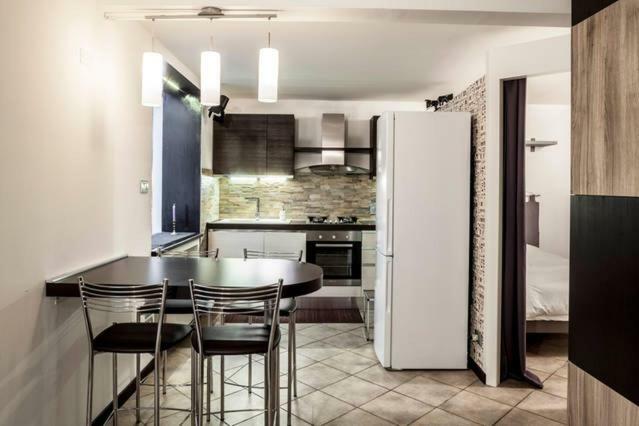 Interno 1 Apartamento *