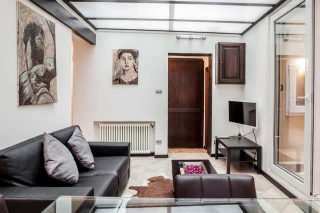 Interno 1 * Bolonia