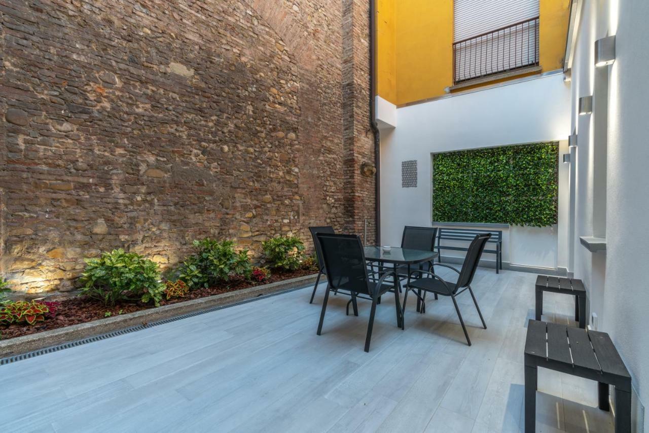 Dimora Santo Stefano: Ampia, Con Giardino Privato Apartment Bologna