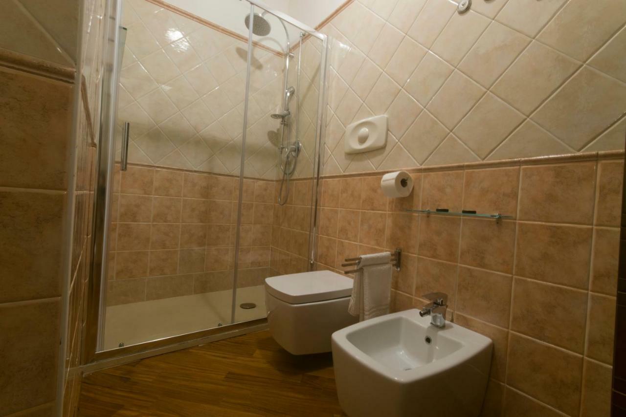 Del Borgo - - * Bologna