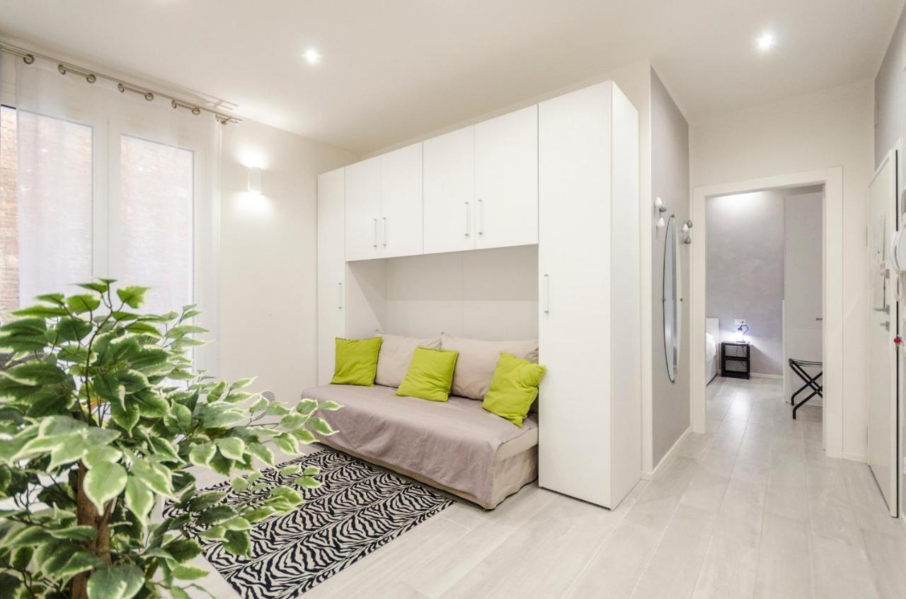 Dimora Santo Stefano: Ampia, Con Giardino Privato Apartment *